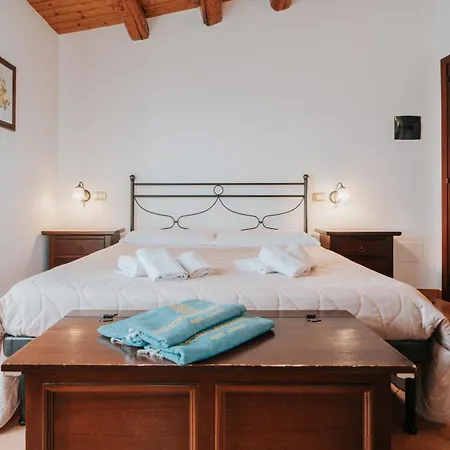 Farm stay Dimora La Vignazza *